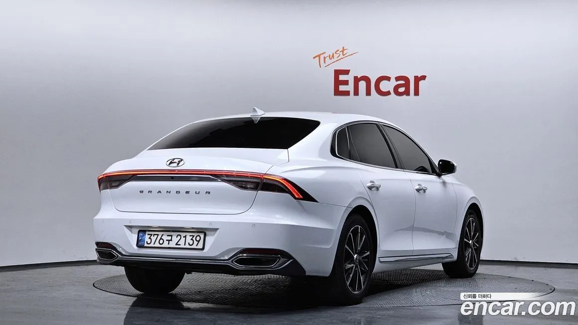 Hyundai Grandeur 2022 из KR, фото 3