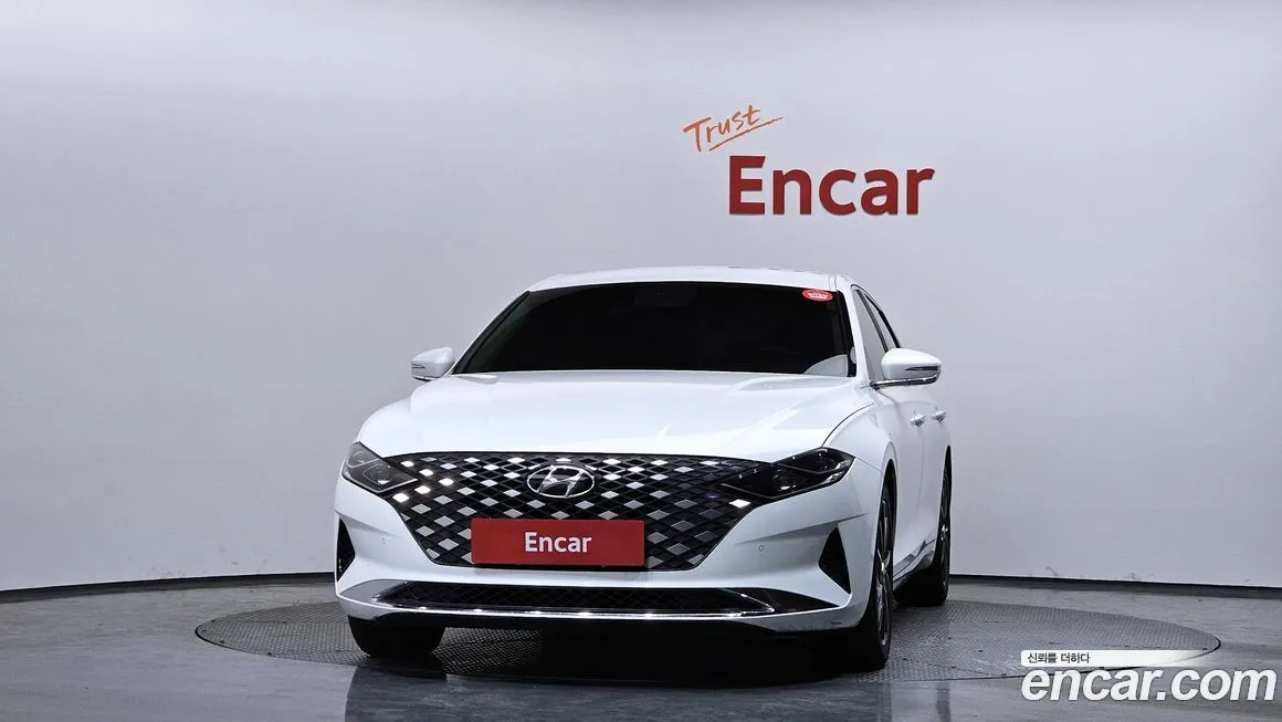 Hyundai Grandeur 2022 из KR, фото 2
