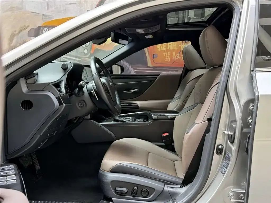 Lexus ES 2024 из CN, фото 4