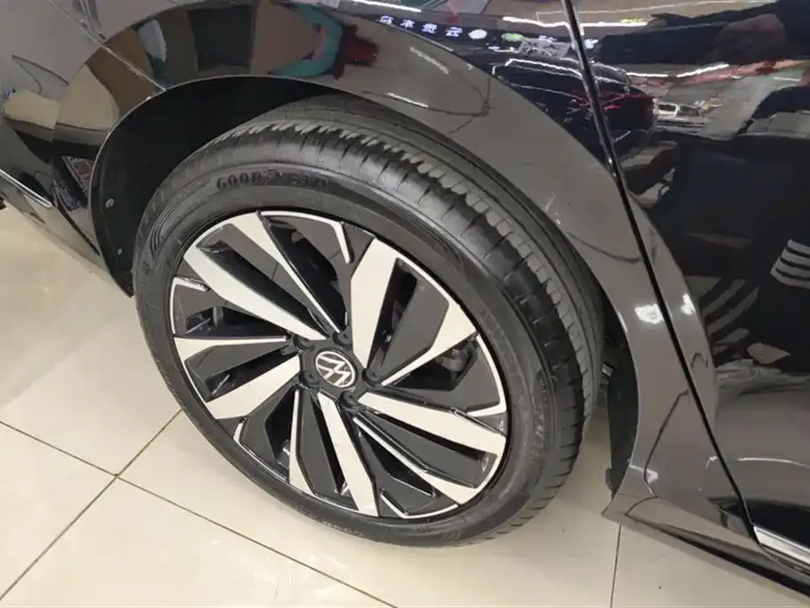 Volkswagen Passat 2022 из CN, фото 9