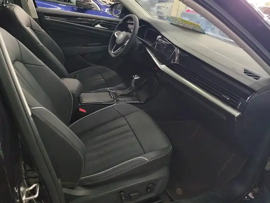Volkswagen Passat 2022 из CN, фото 4