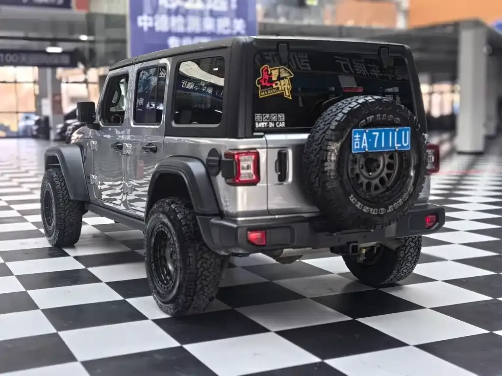 Jeep Wrangler 2021 из CN, фото 8