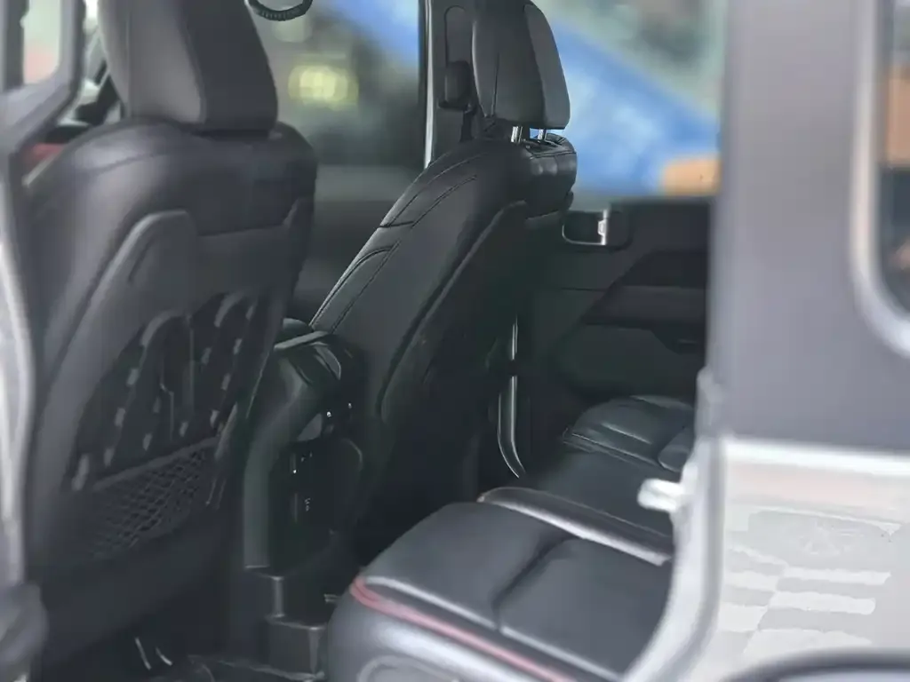Jeep Wrangler 2021 из CN, фото 2