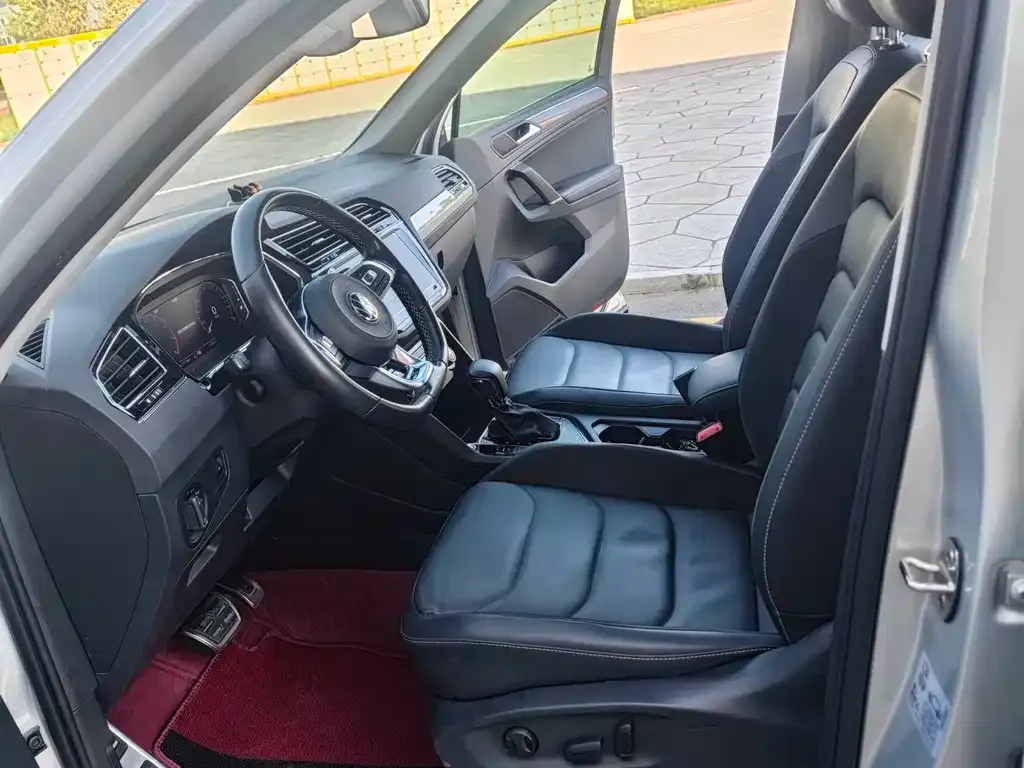 Volkswagen Tiguan L 2021 из CN, фото 9