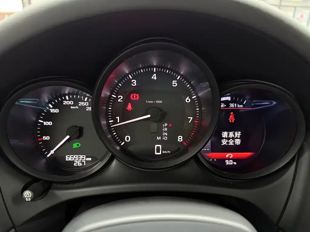 Porsche Macan 2022 из CN, фото 3