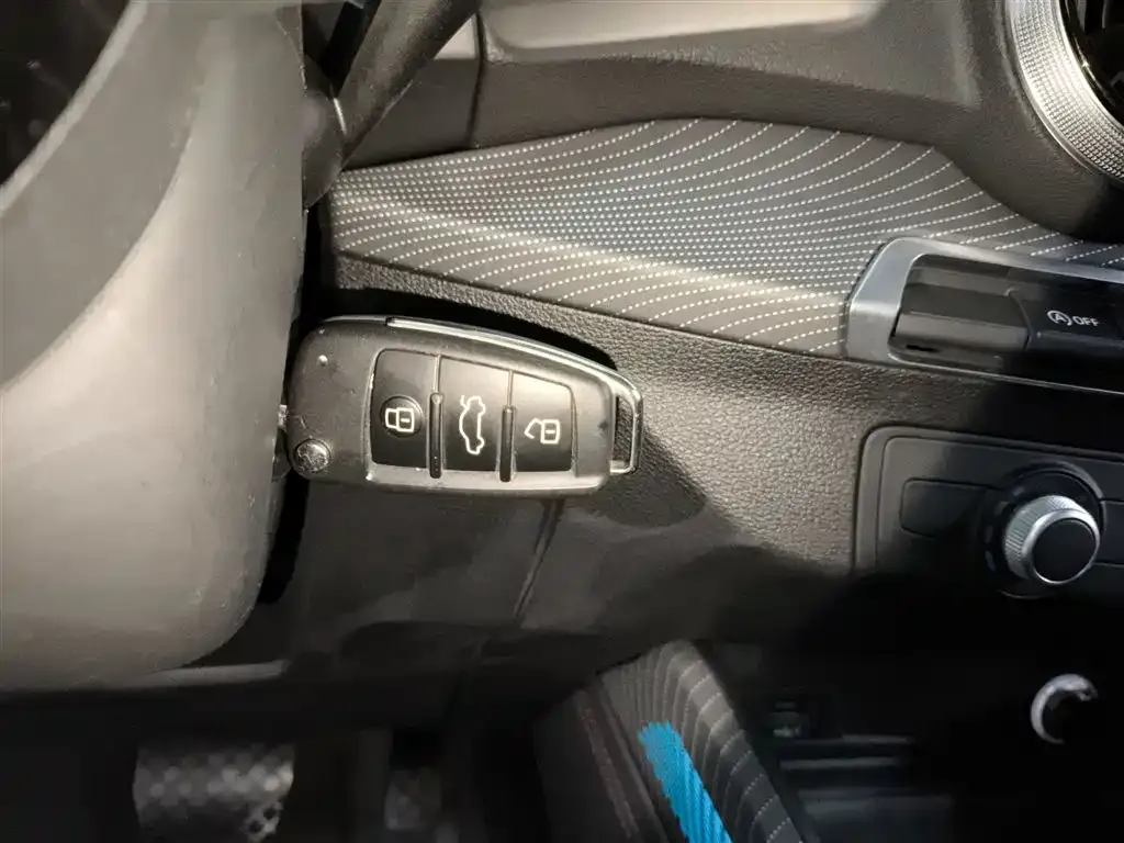 Audi Q2L 2022 из CN, фото 10