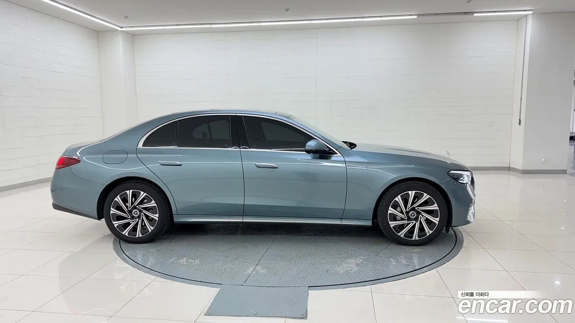 Mercedes-Benz E-Class 2025 из KR, фото 2
