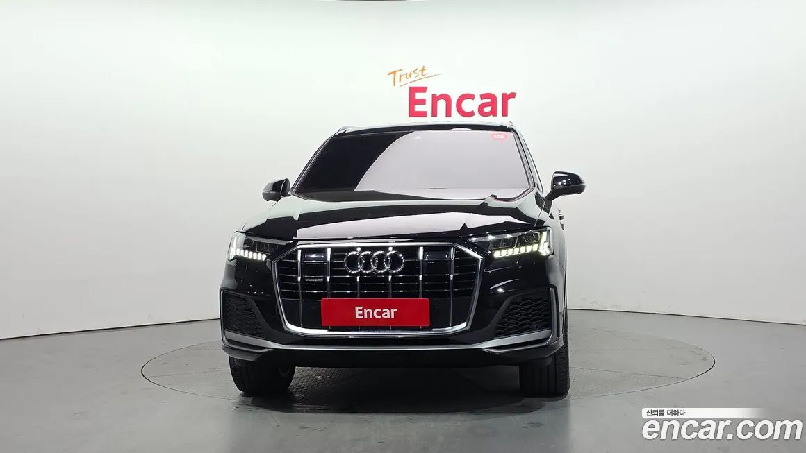 Audi Q7 2021 из KR, фото 3