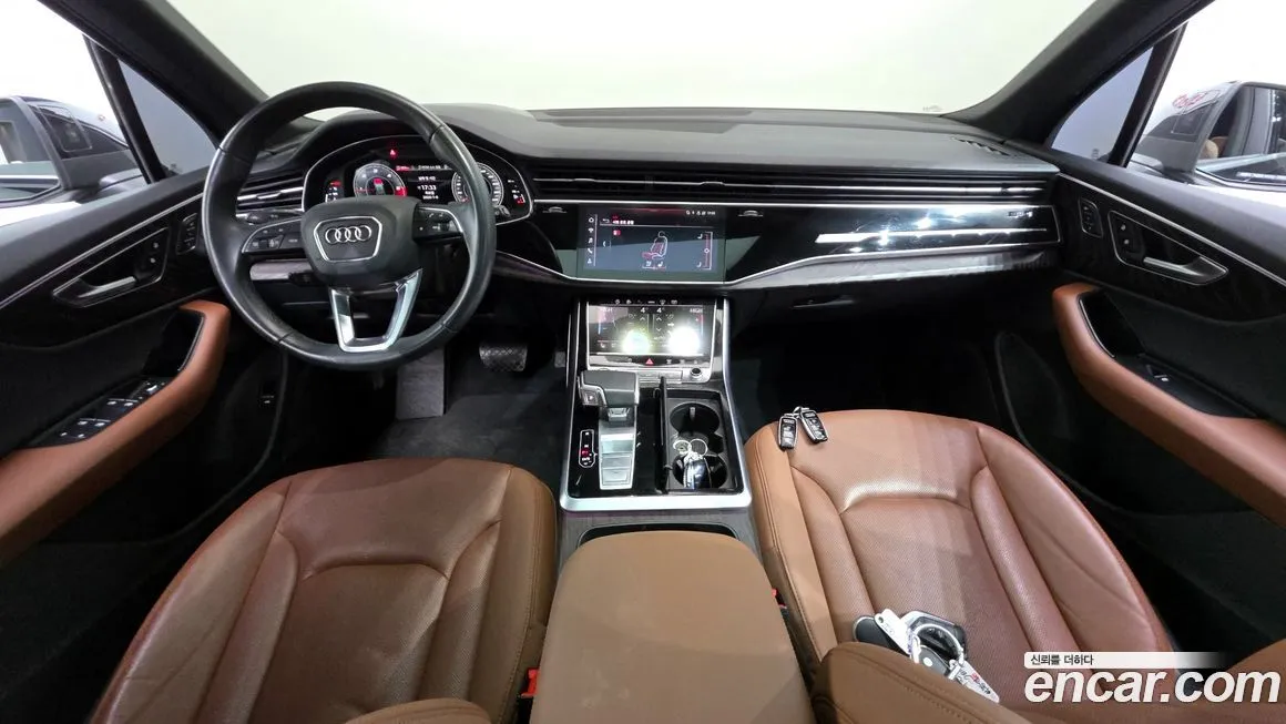 Audi Q7 2021 из KR, фото 10