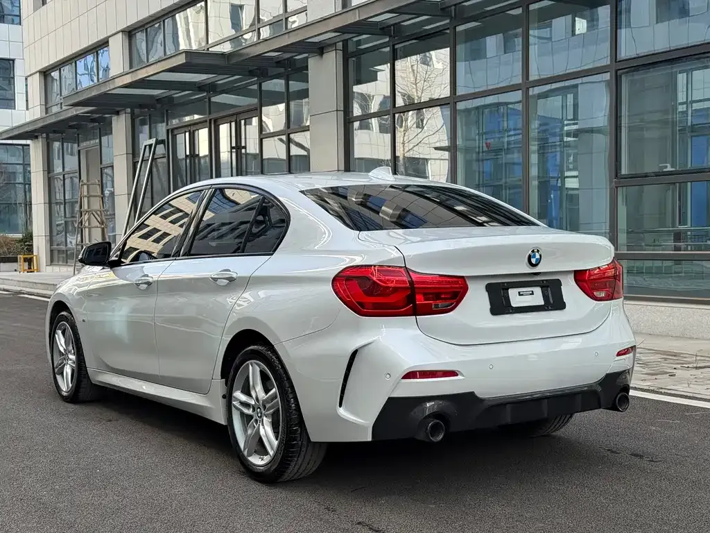 BMW 1 Series 2022 из CN, фото 7
