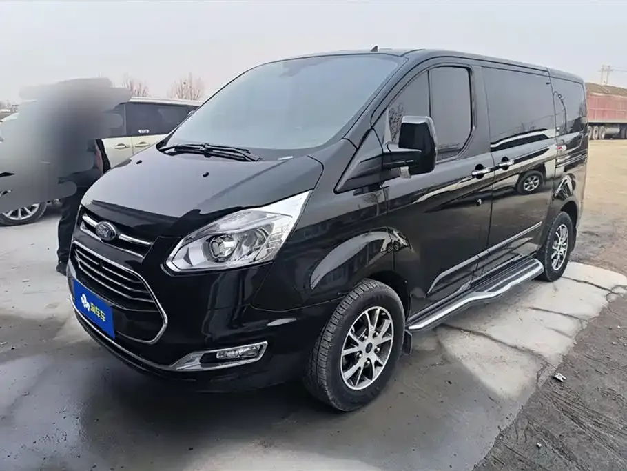 Ford Tourneo 2023 из CN, фото 1