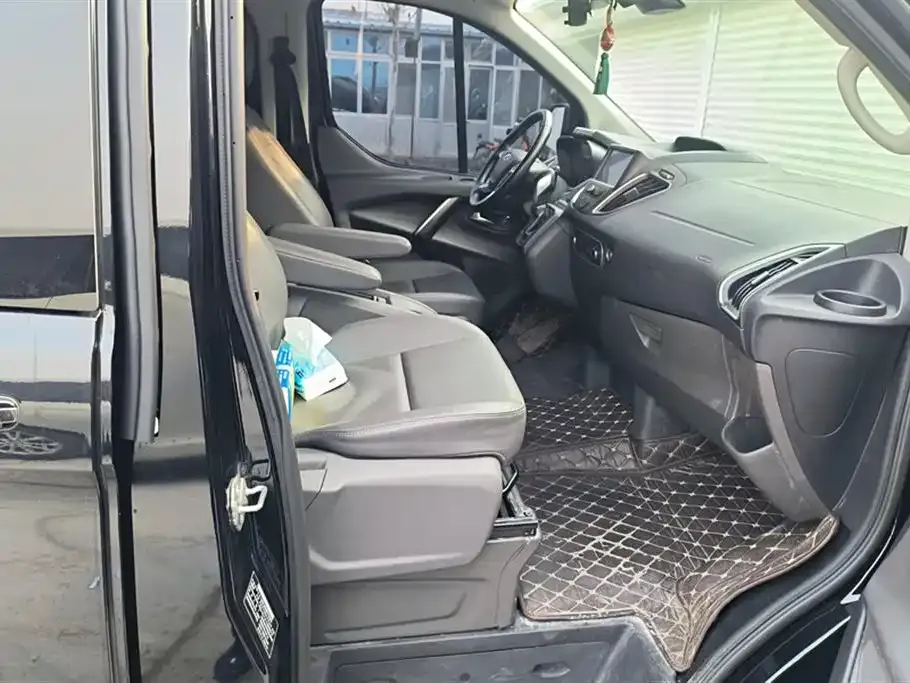 Ford Tourneo 2023 из CN, фото 10