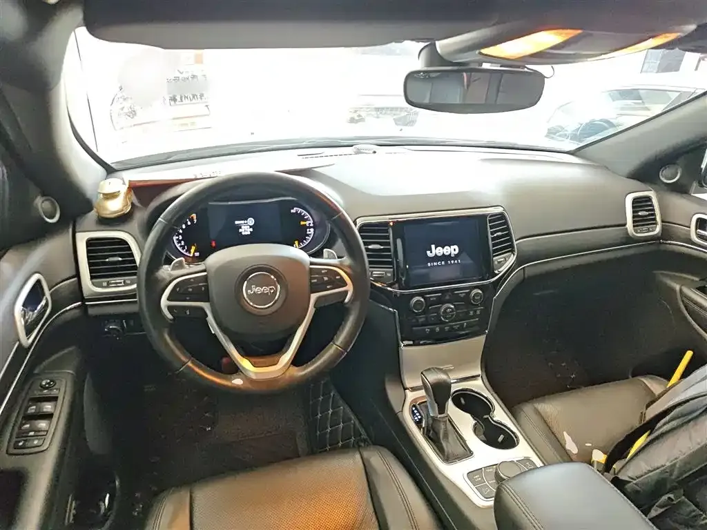 Jeep Grand Cherokee (Import) 2022 из CN, фото 4