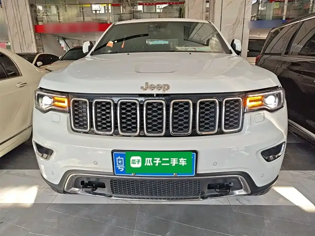 Jeep Grand Cherokee (Import) 2022 из CN, фото 8