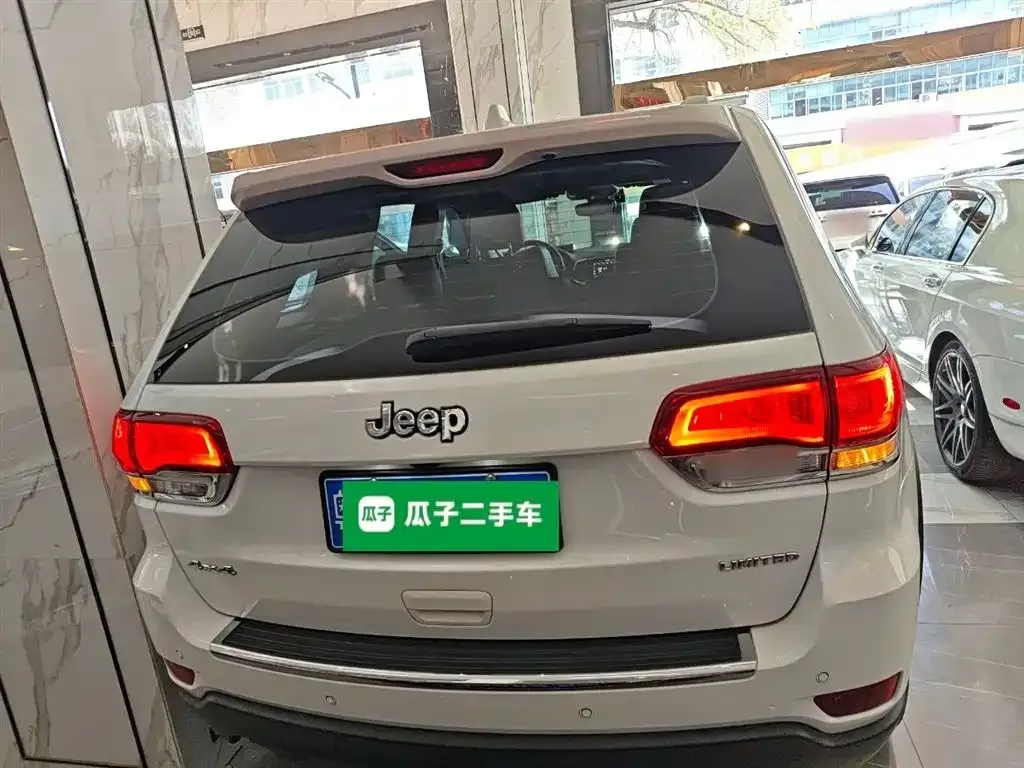 Jeep Grand Cherokee (Import) 2022 из CN, фото 6