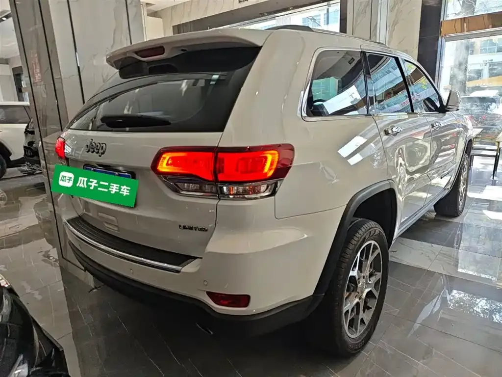 Jeep Grand Cherokee (Import) 2022 из CN, фото 9