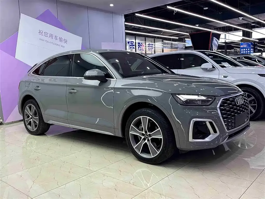 Audi Q5L 2022 из CN, фото 7