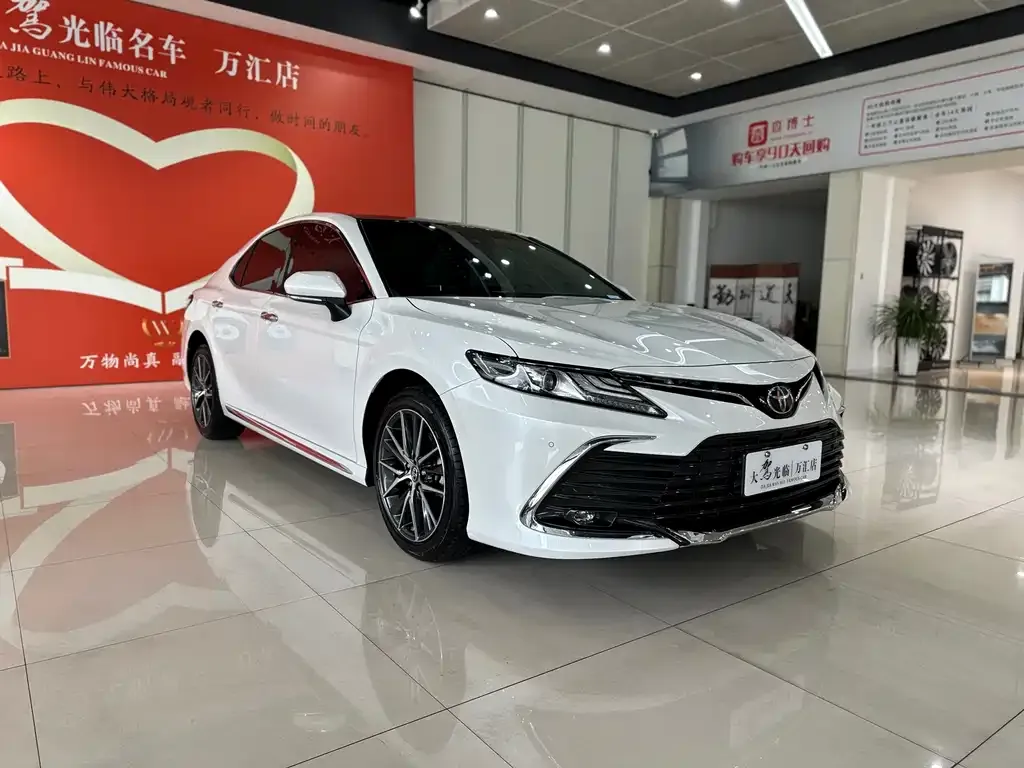 Toyota Camry 2025 из CN, фото 3