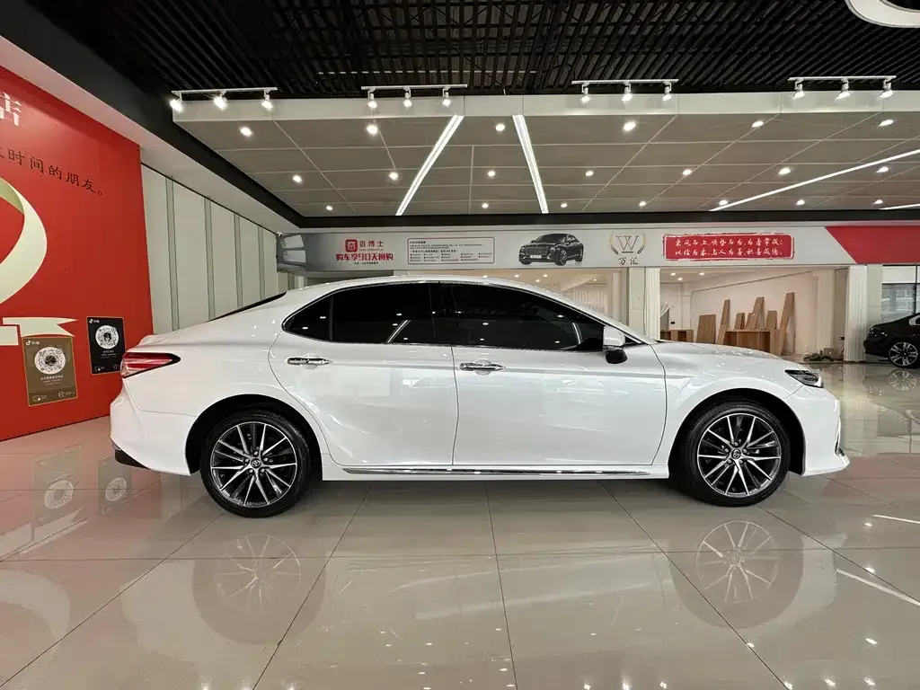 Toyota Camry 2025 из CN, фото 4