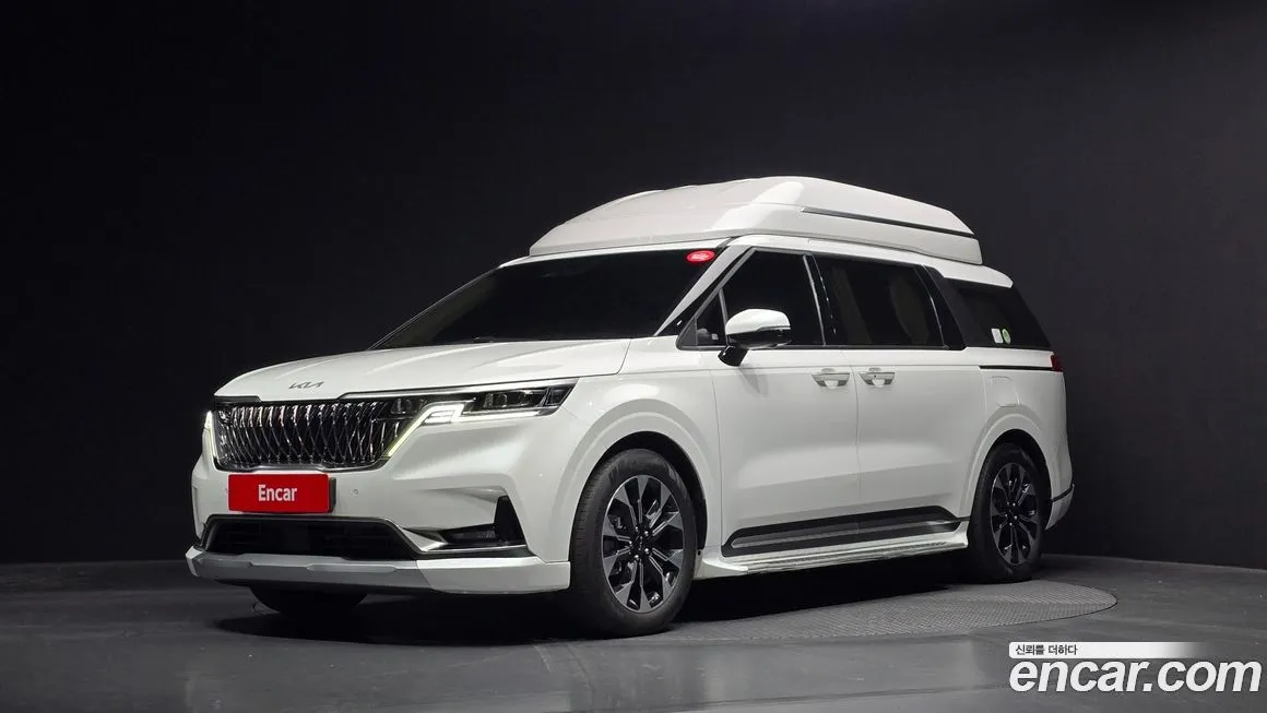 Kia Carnival — фото 1