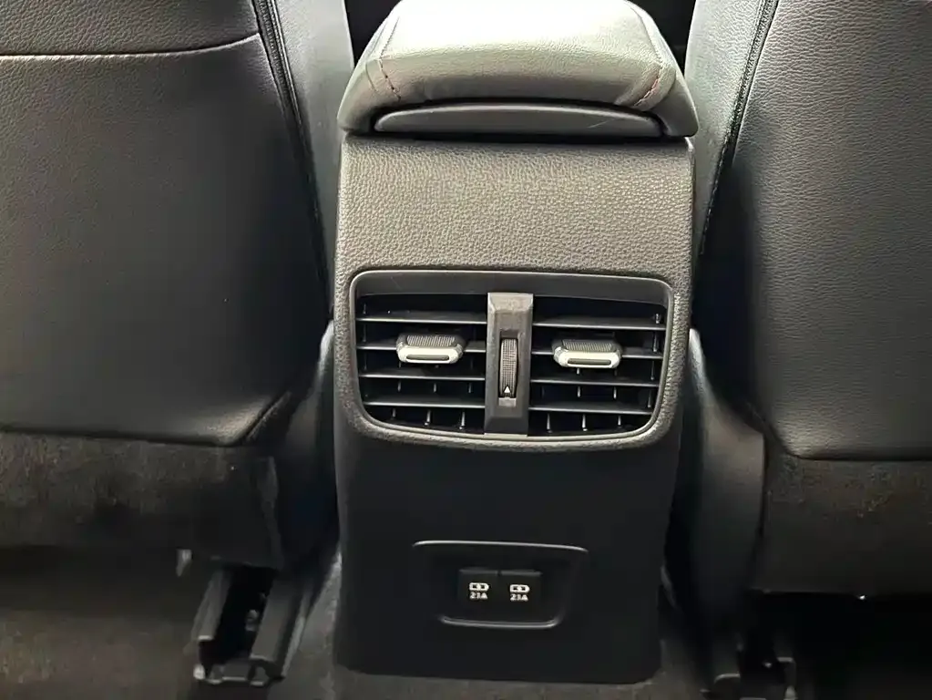 Toyota Corolla 2021 из CN, фото 10