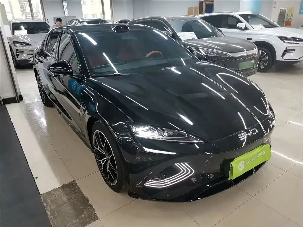 BYD Seal — фото 4