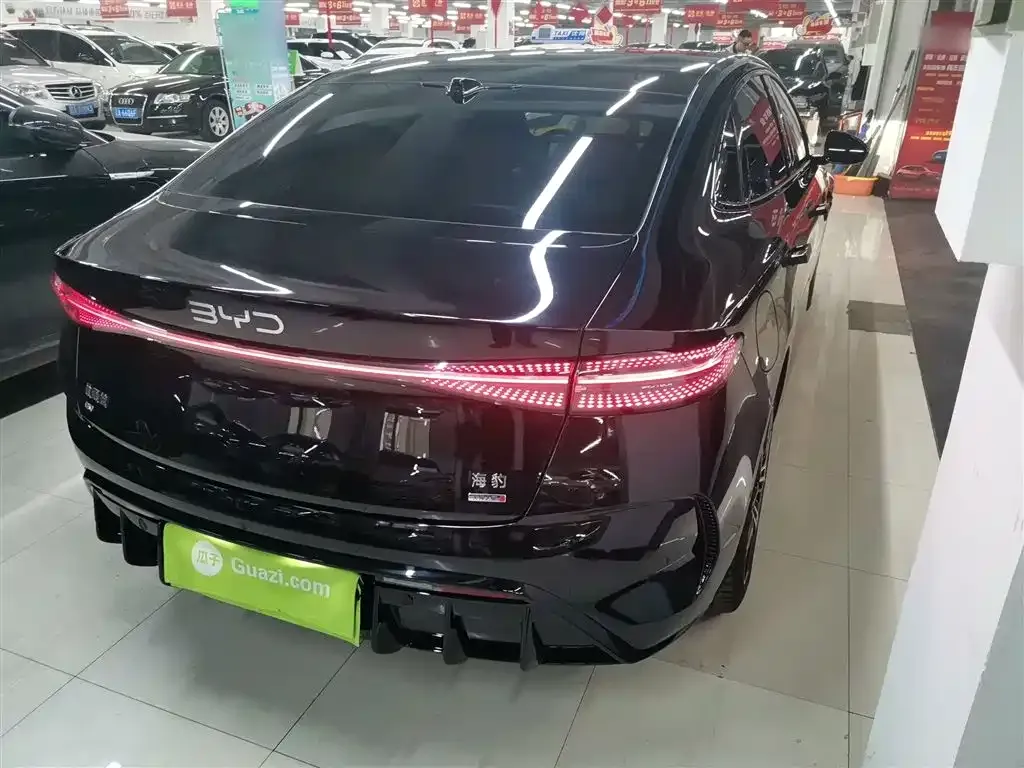 BYD Seal — фото 8