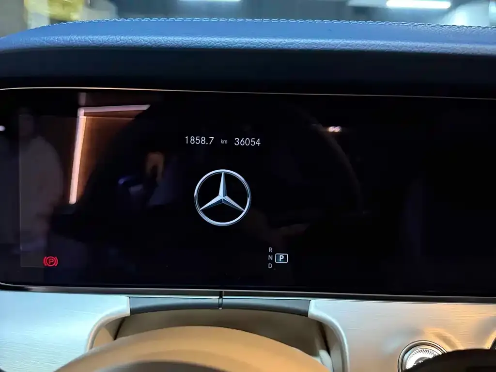 Mercedes-Benz E-Class (Import) — фото 2