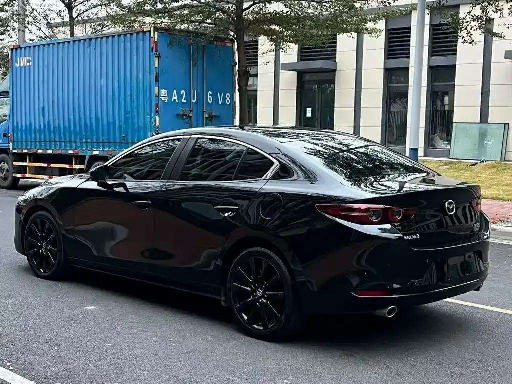 Mazda 3 Axela 2024 из CN, фото 7