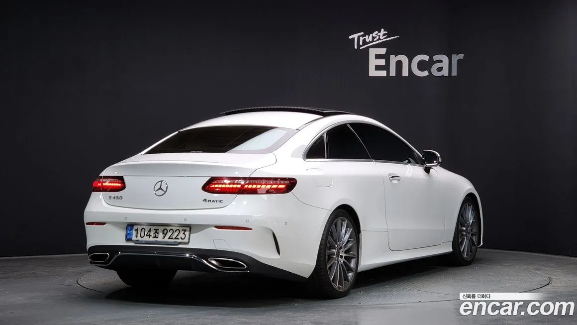Mercedes-Benz E-Class — фото 10