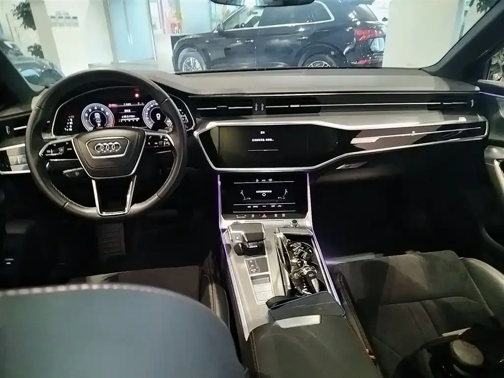 Audi A6L 2024 из CN, фото 8