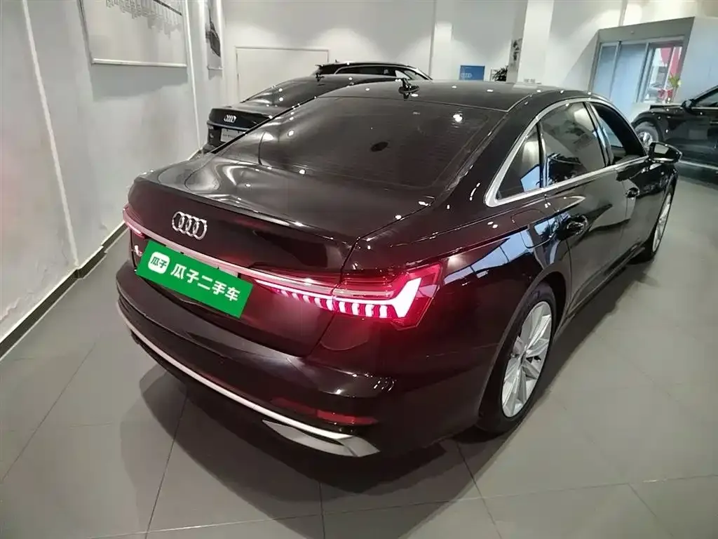 Audi A6L 2024 из CN, фото 5