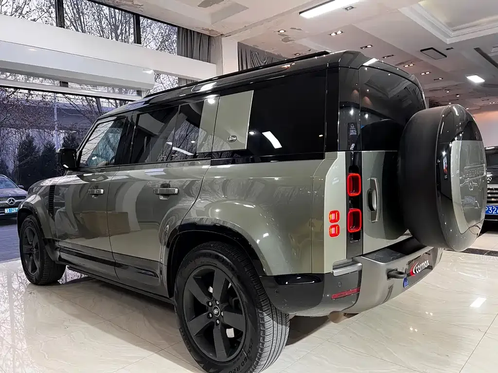Land Rover Defender 2024 из CN, фото 8