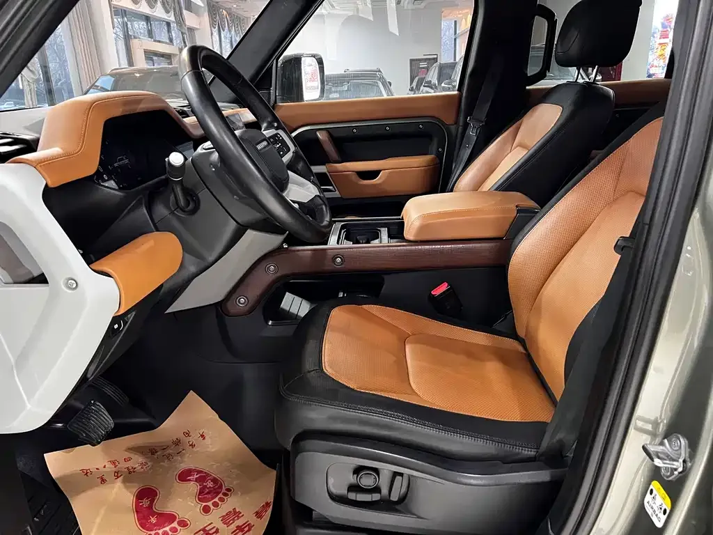 Land Rover Defender 2024 из CN, фото 9