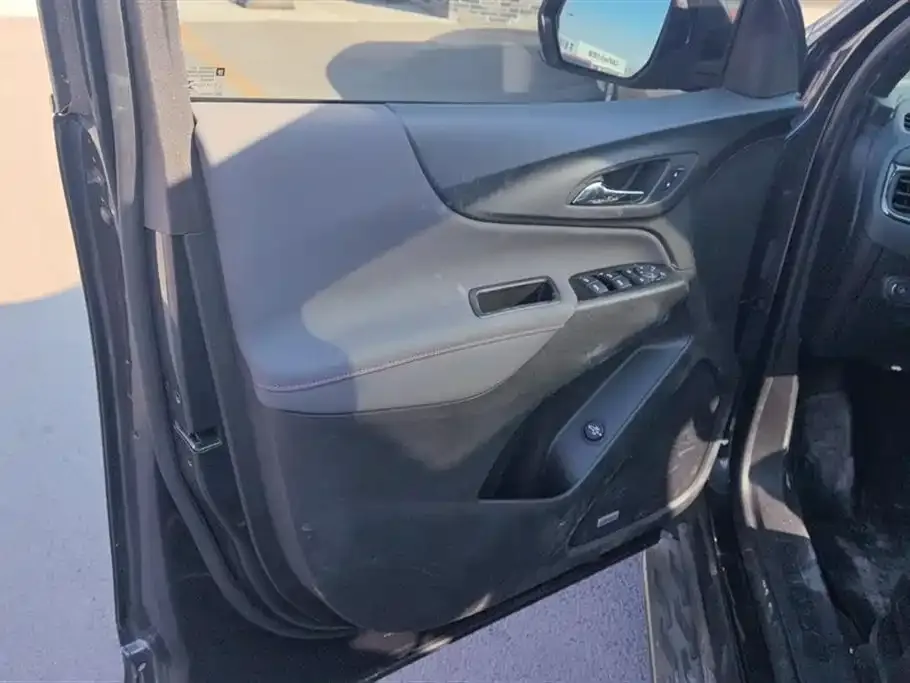 Chevrolet Equinox 2021 из CN, фото 5