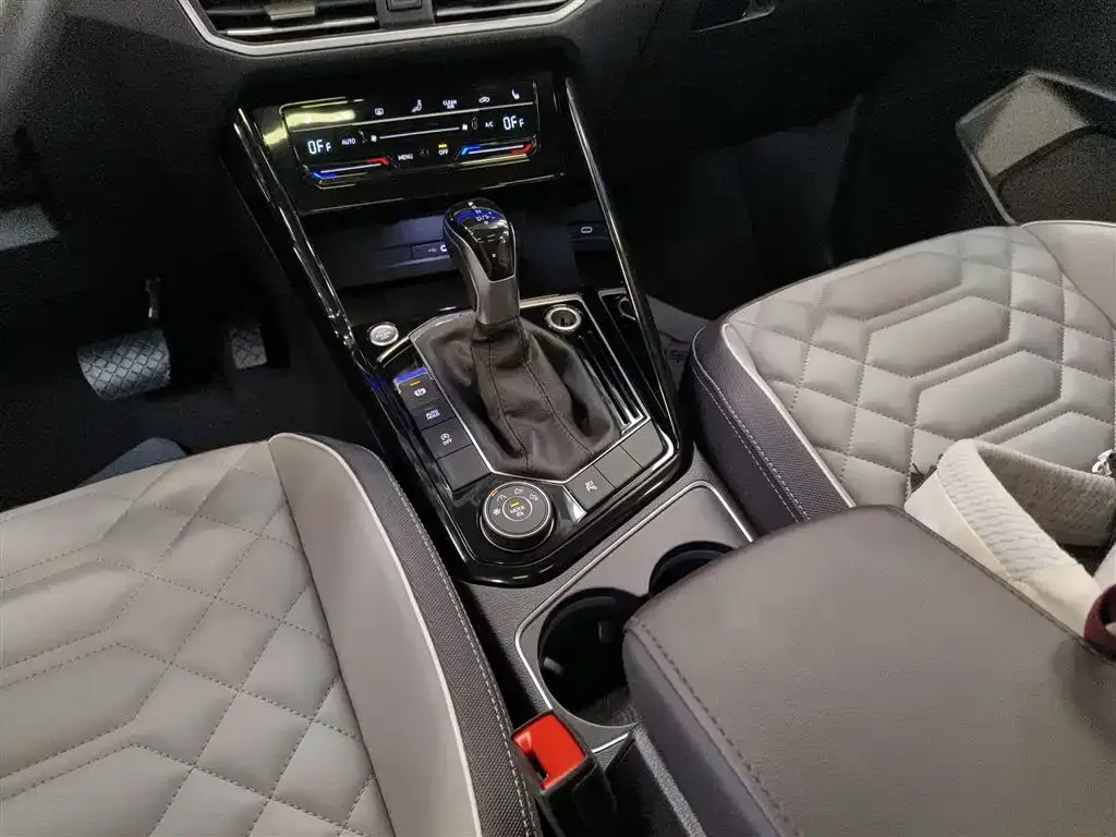 Volkswagen Tayron 2023 из CN, фото 6