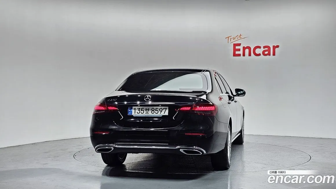 Mercedes-Benz E-Class 2023 из KR, фото 4