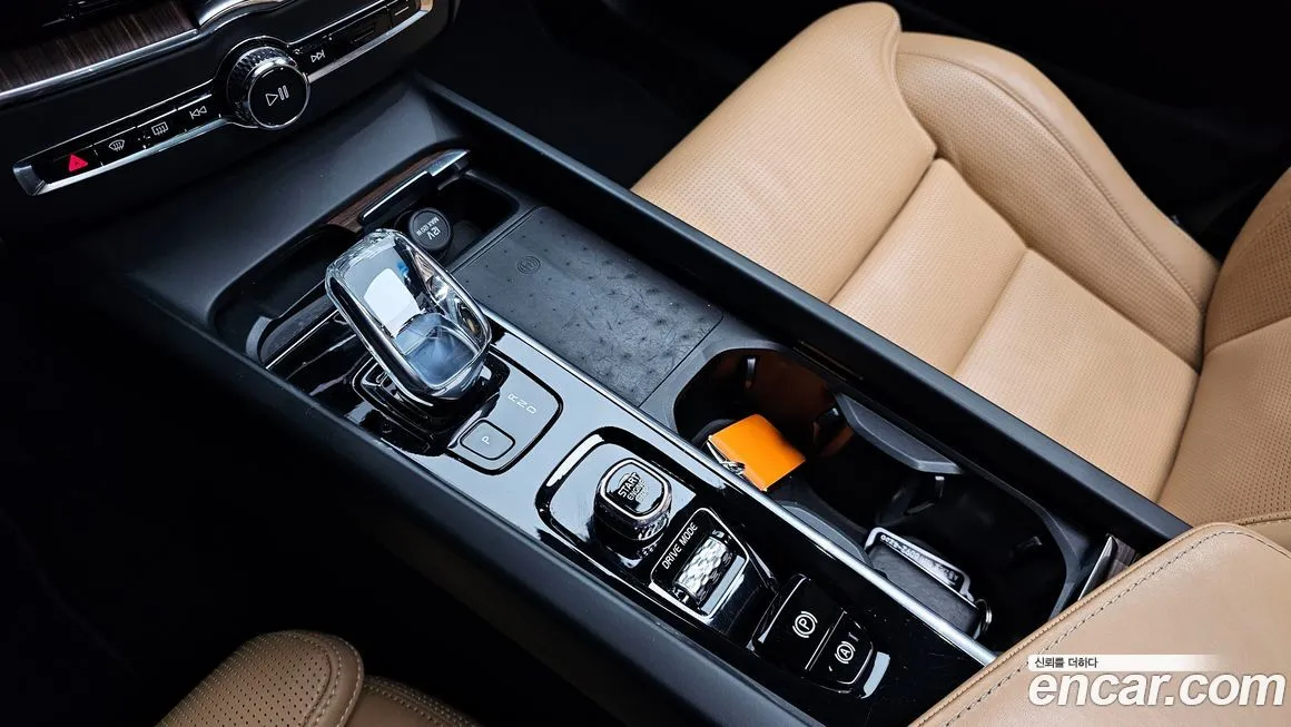 Volvo XC60 2021 из KR, фото 10