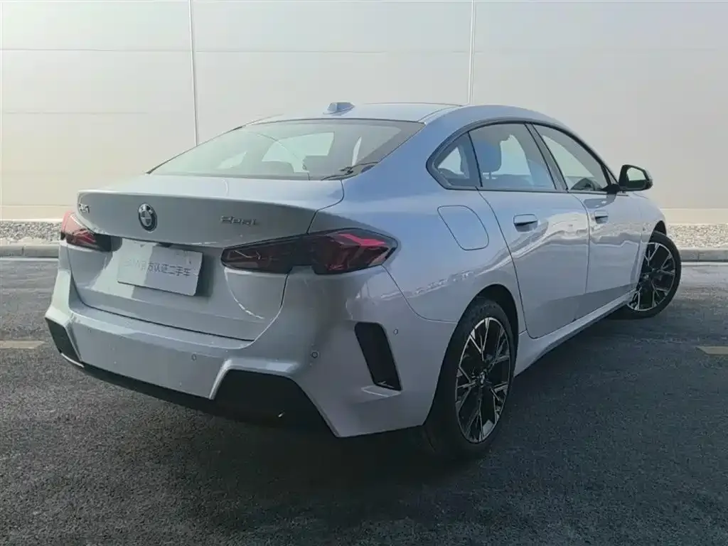BMW 2 Series 2025 из CN, фото 4