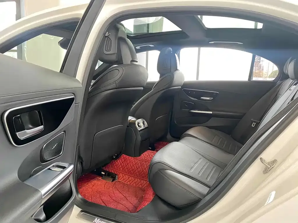 Mercedes-Benz C-Class 2023 из CN, фото 10