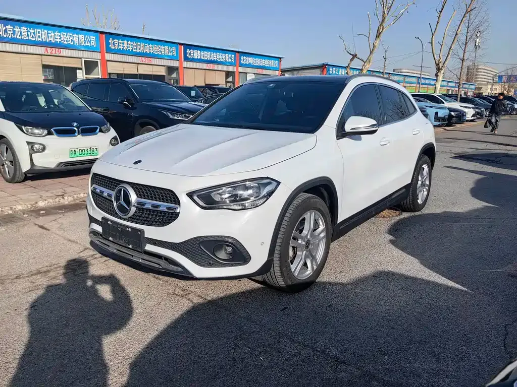 Mercedes-Benz GLA