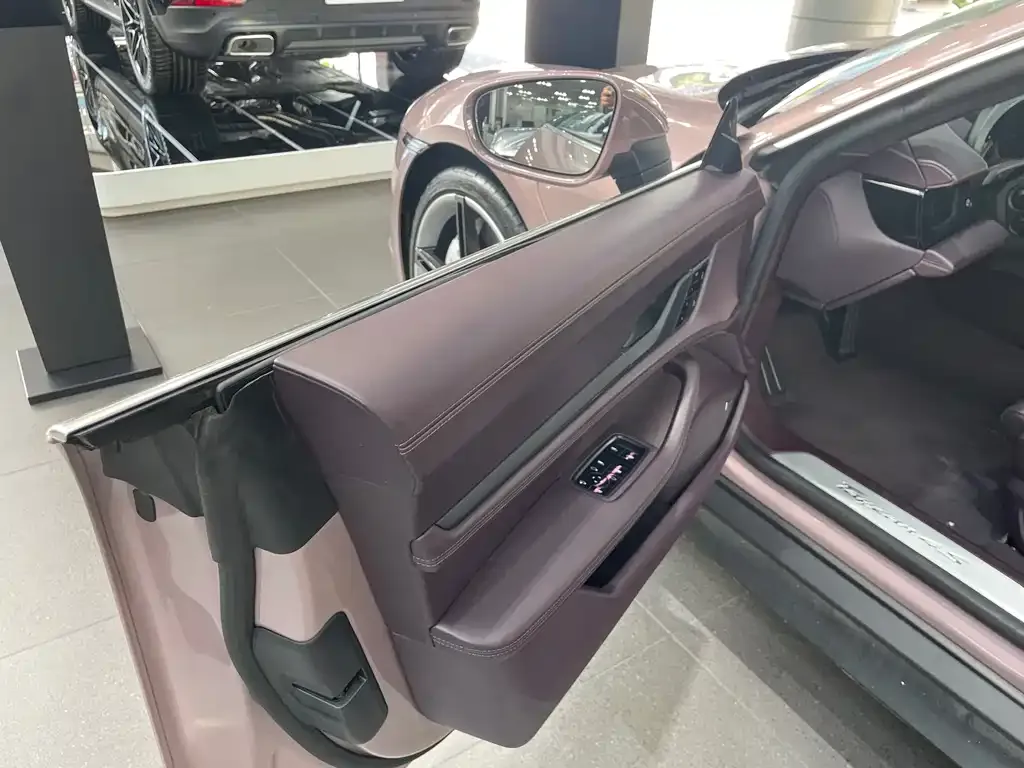 Porsche Taycan 2021 из CN, фото 10