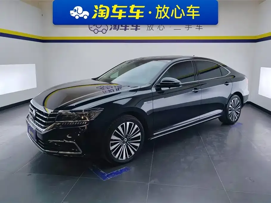 Volkswagen Passat — фото 1