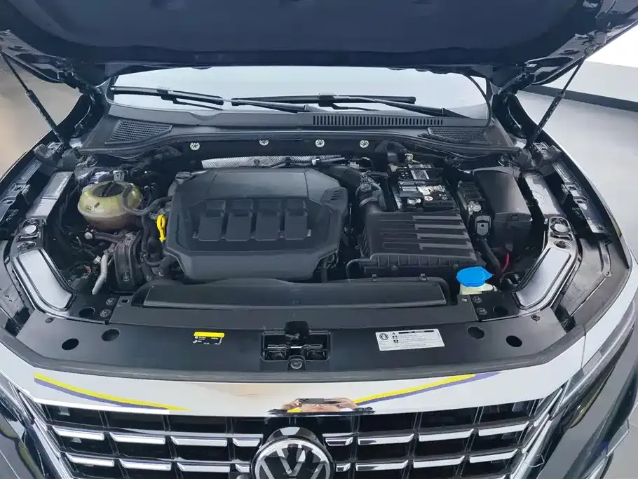 Volkswagen Passat — фото 10