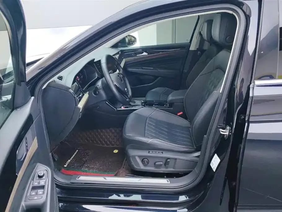 Volkswagen Passat — фото 9