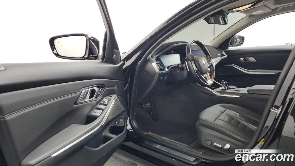 BMW 3-Series 2021 из KR, фото 8