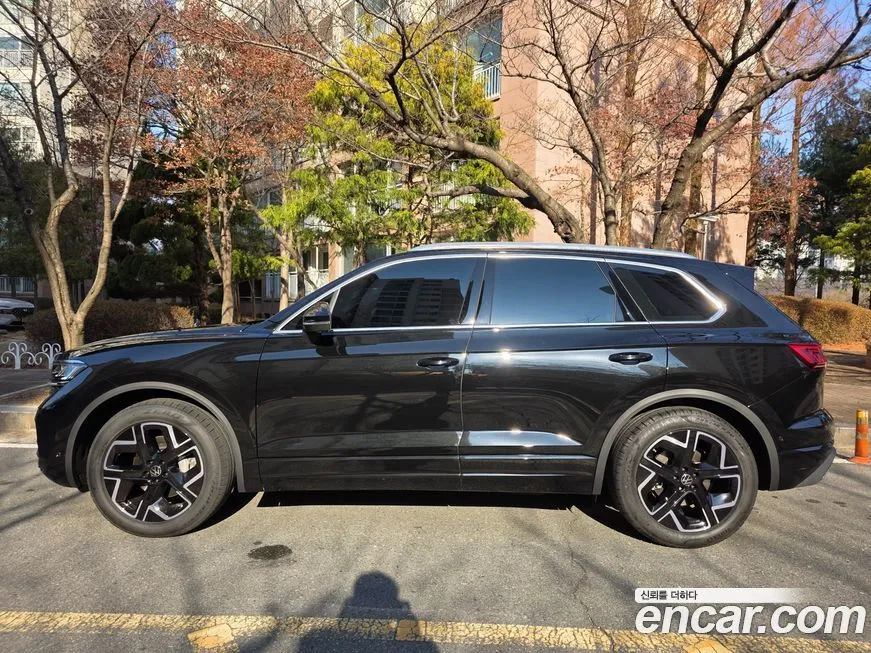 Volkswagen Touareg 2026 из KR, фото 1