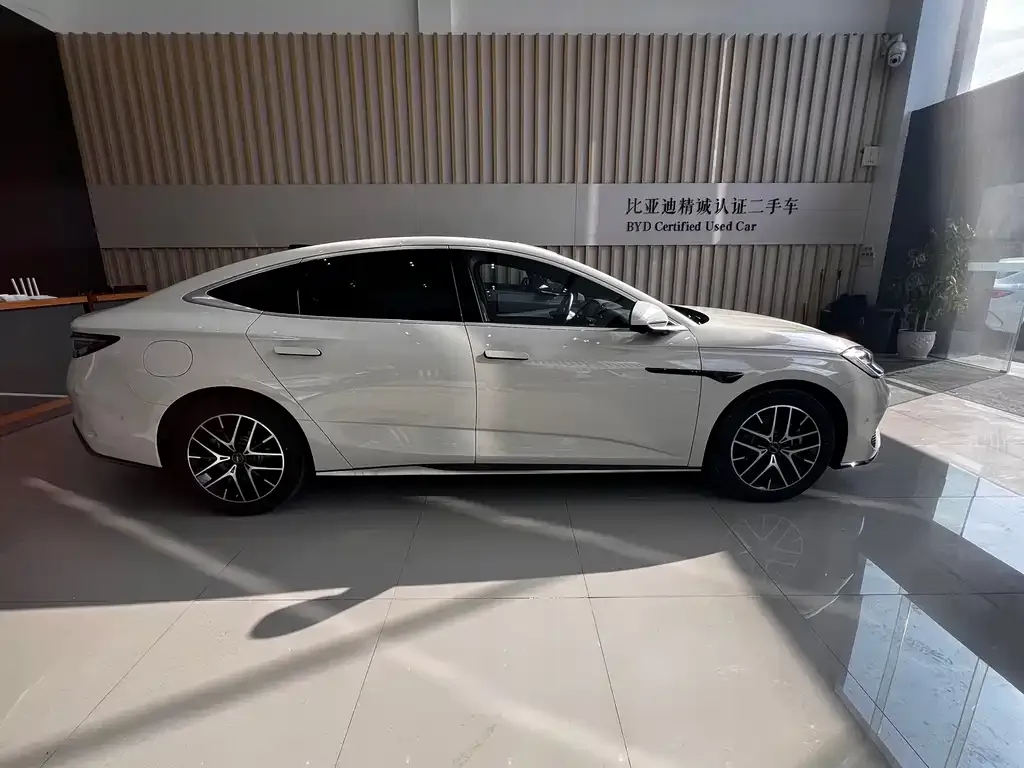 BYD Seal 07 DM-i 2025 из CN, фото 3