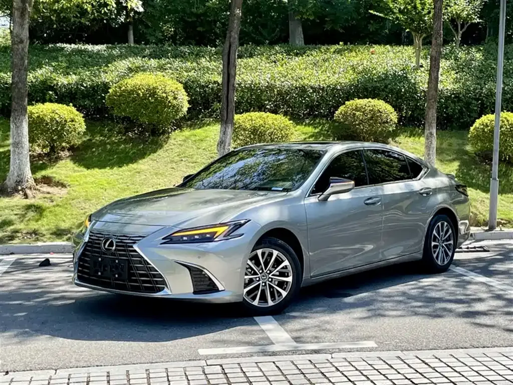 Lexus ES 2025 из CN, фото 10