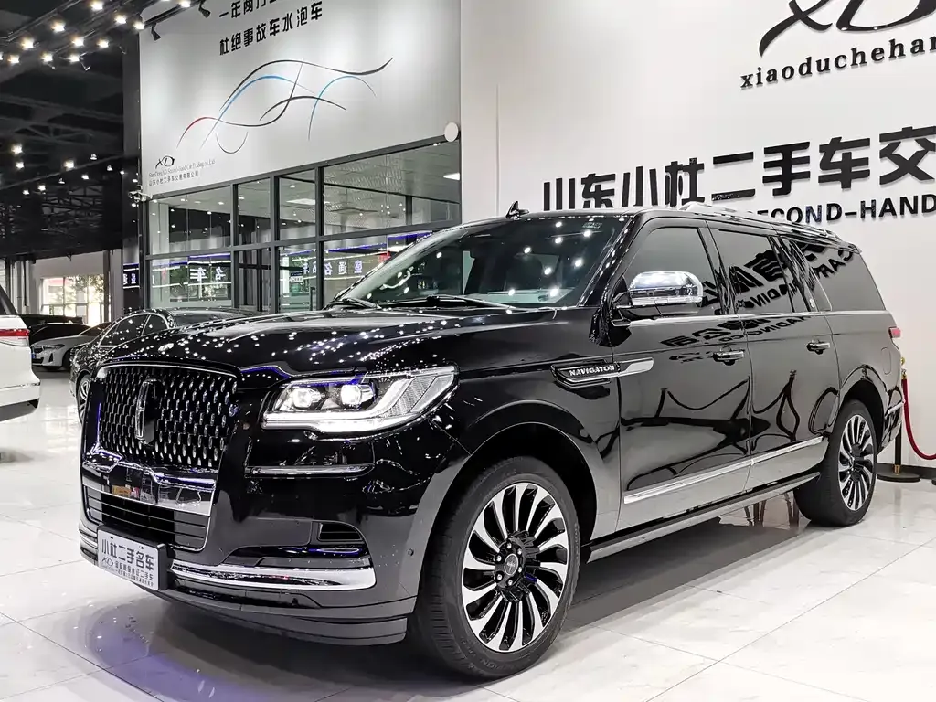 Lincoln Navigator — фото 1